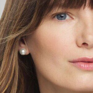 White House Black Market Glass Pearl Stud Earrings NEW